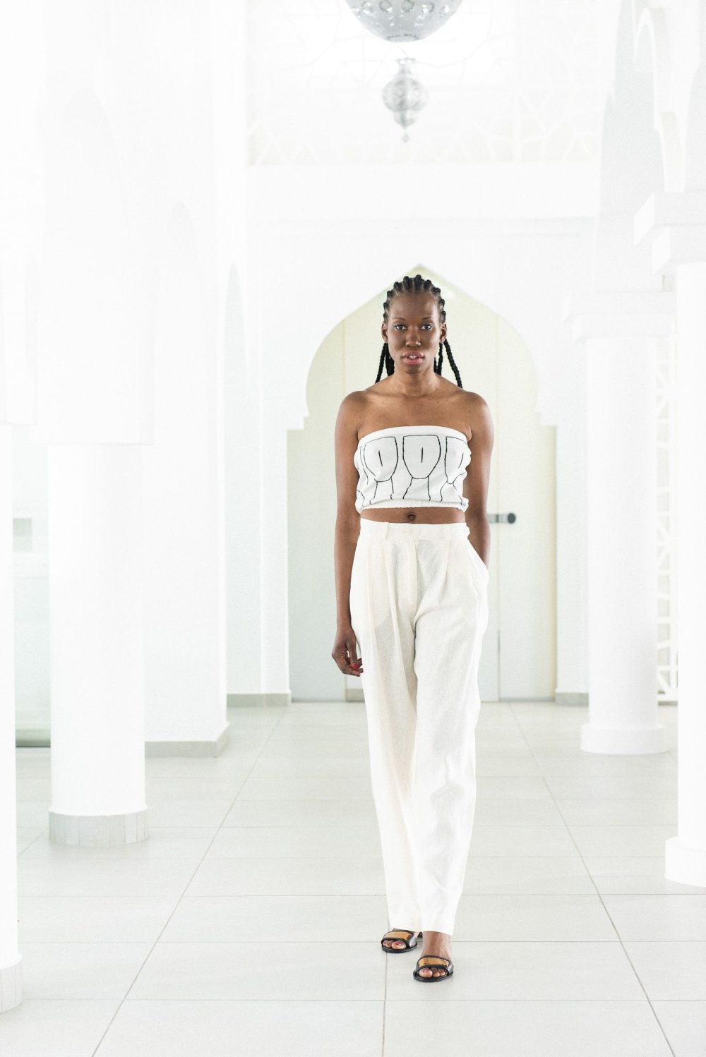 Strapless Figures White