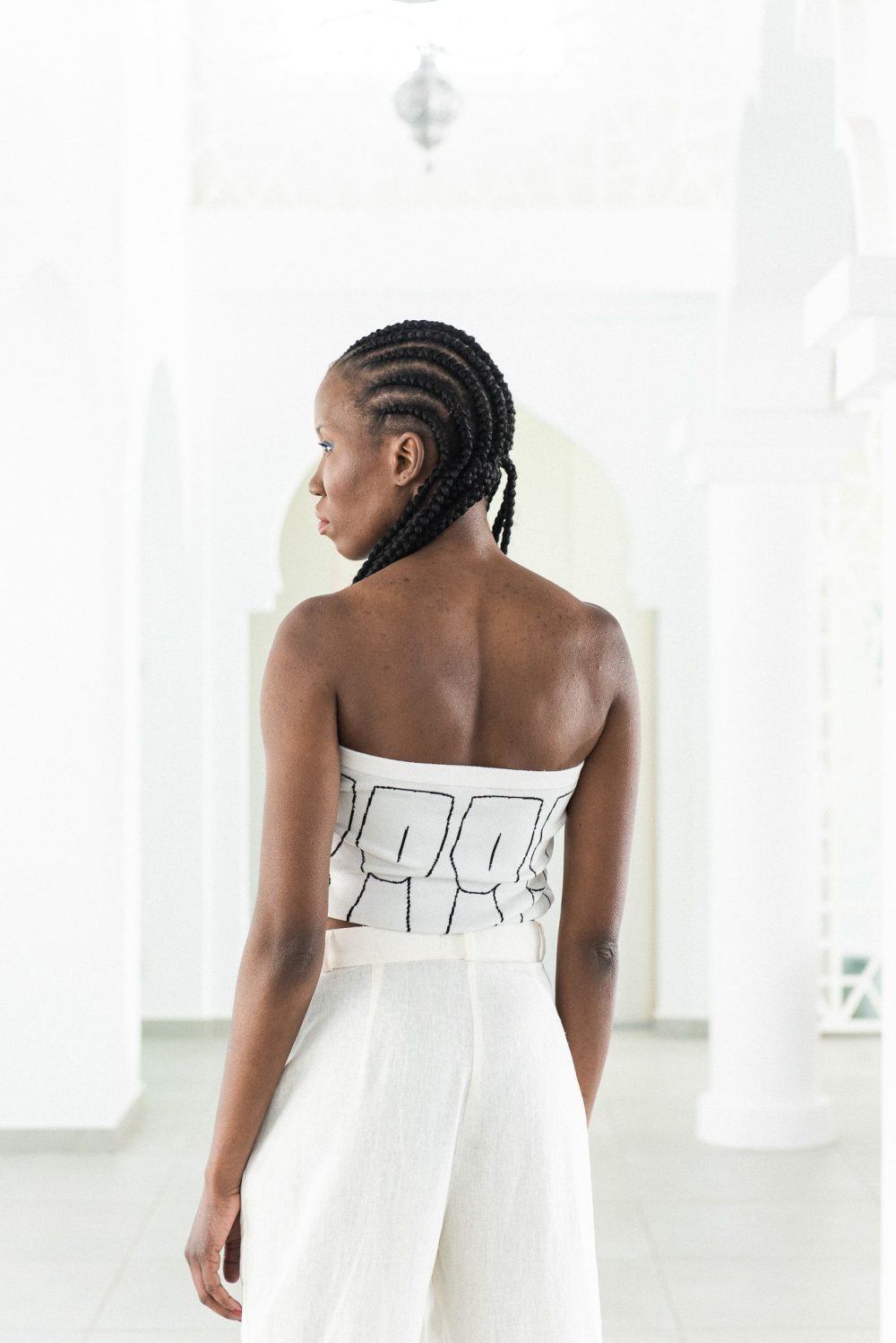 Strapless Figures White