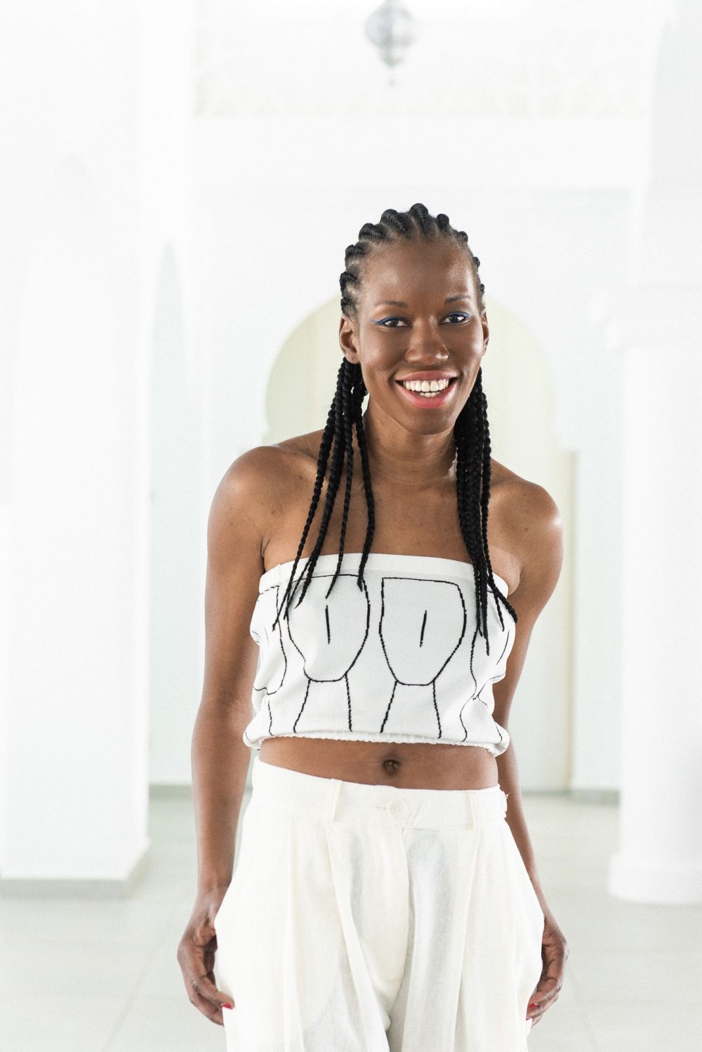 Strapless Figures White