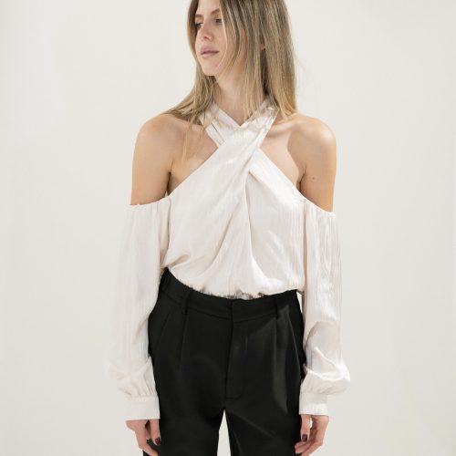 Creme Top With Cut Out