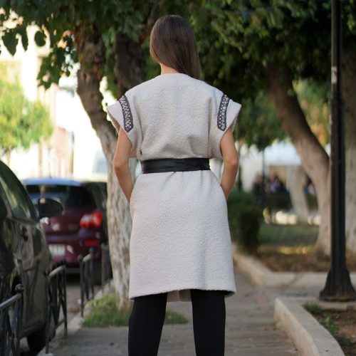 Sleeveless Vanilla Coat