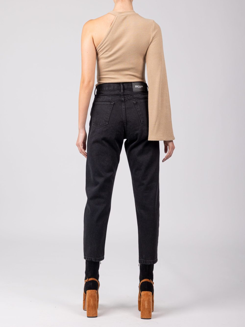 Angela Regular Fit - Black