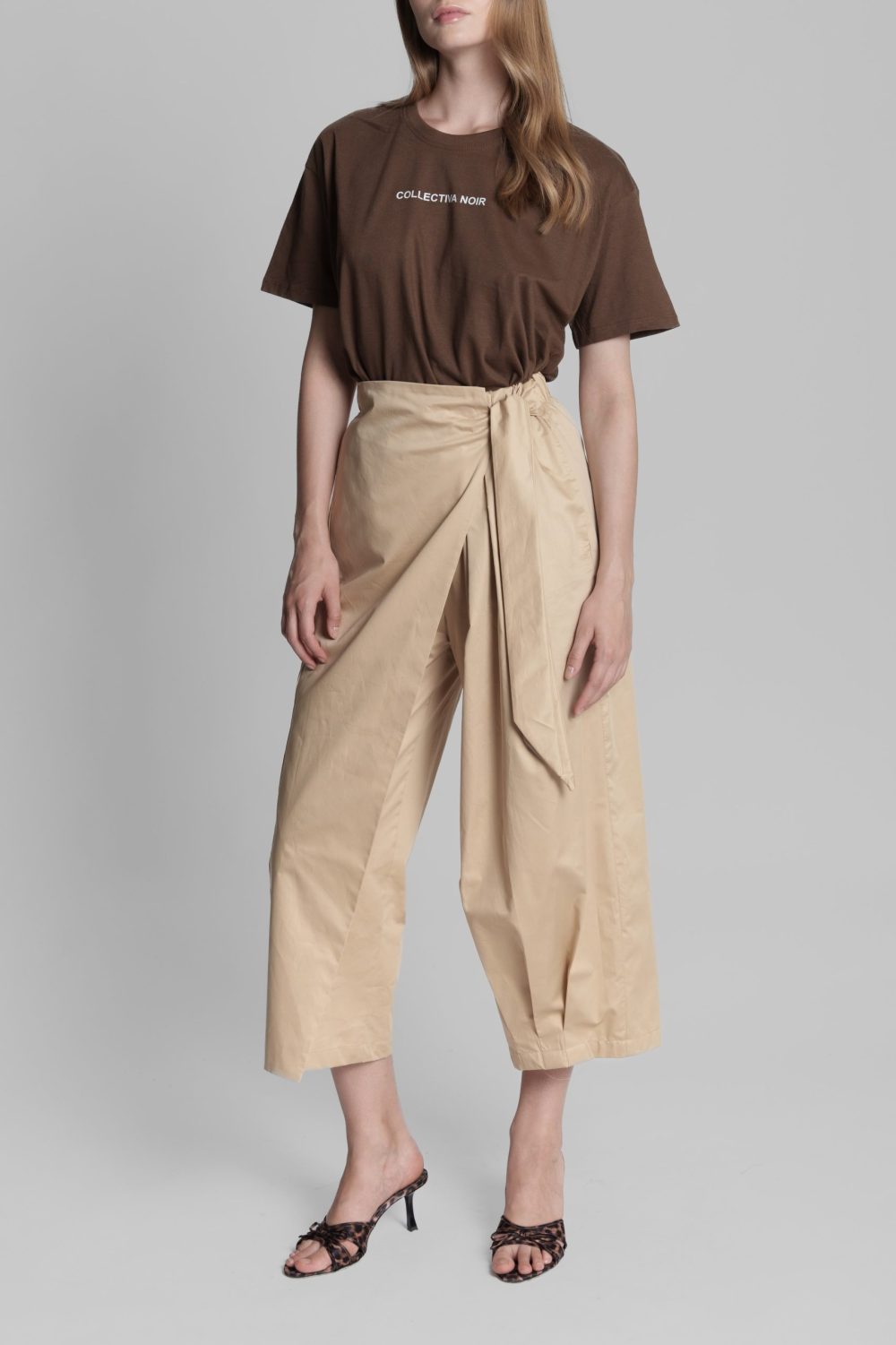 I am Bold Crop Tee Black