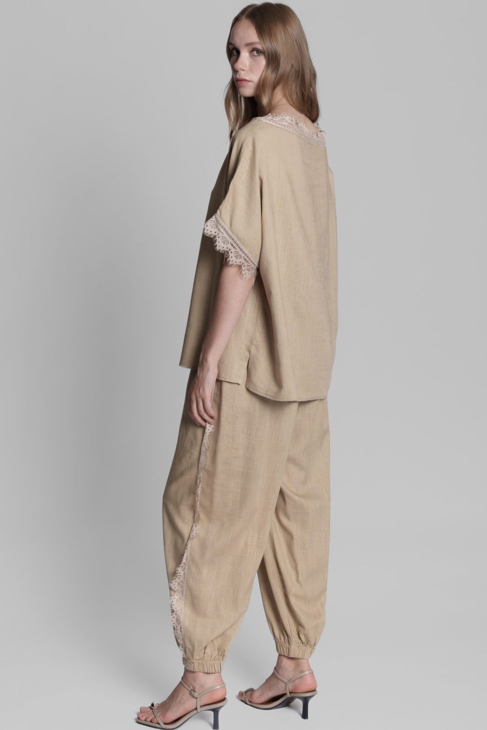 Manda Beige Pants