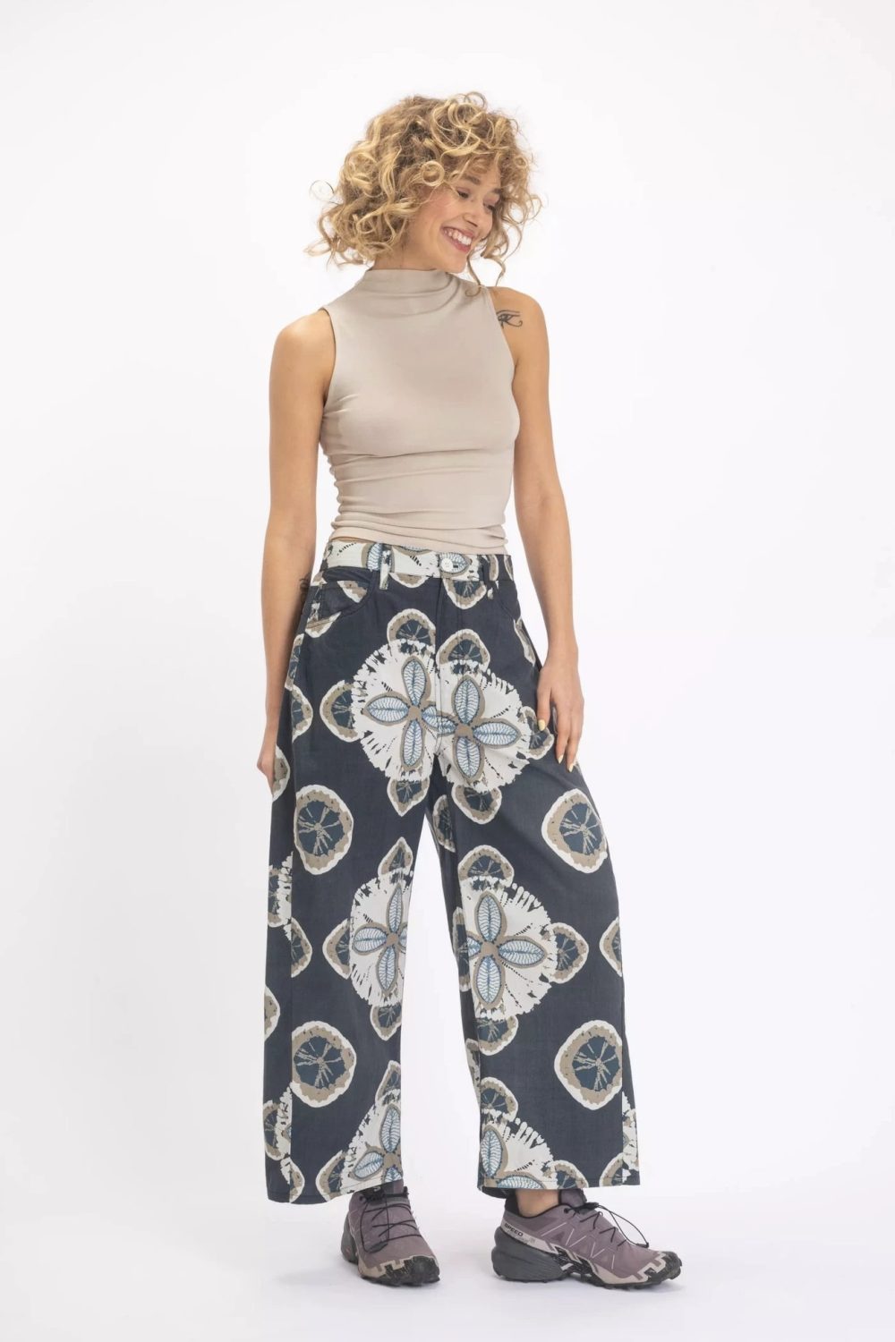 Vishnu Charcoal Flower Print Pants