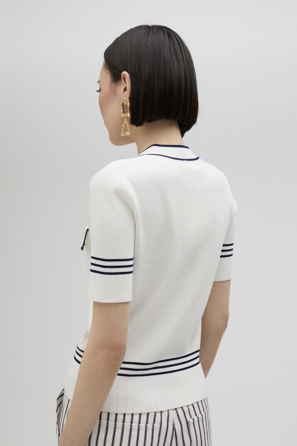 Two-Tone Short-Sleeved Sweater