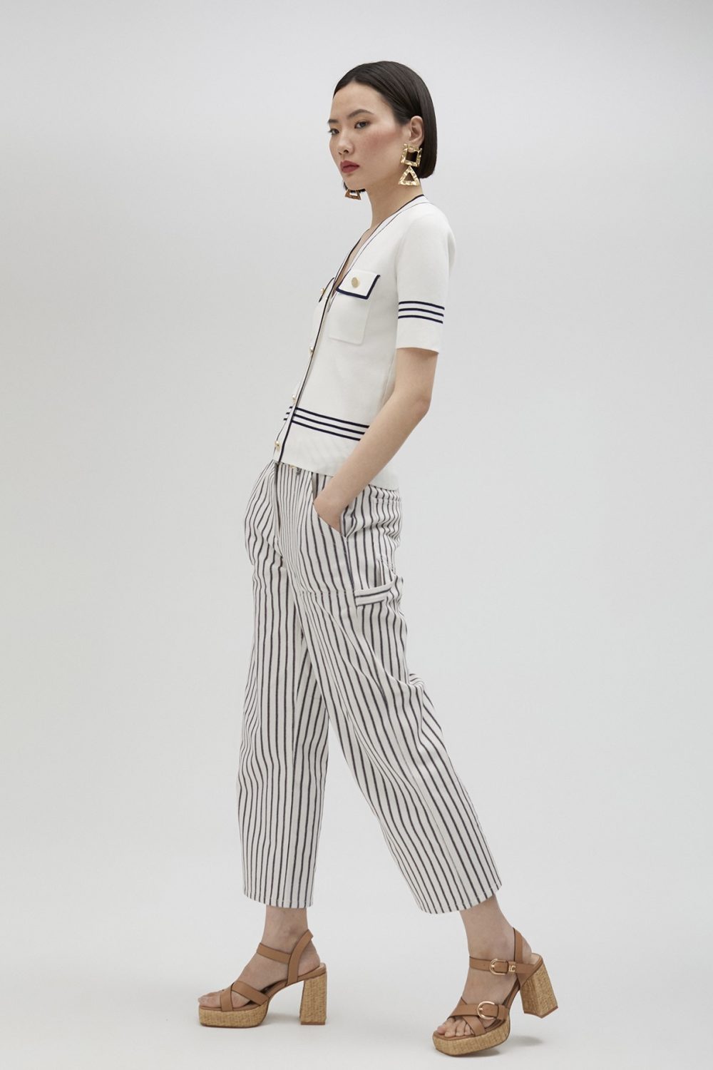 Two-Tone Short-Sleeved Sweater