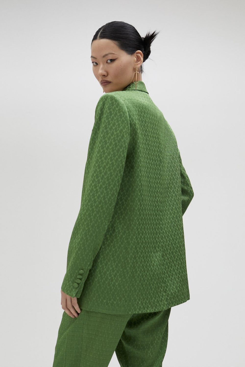 Flowing Jacquard Blazer