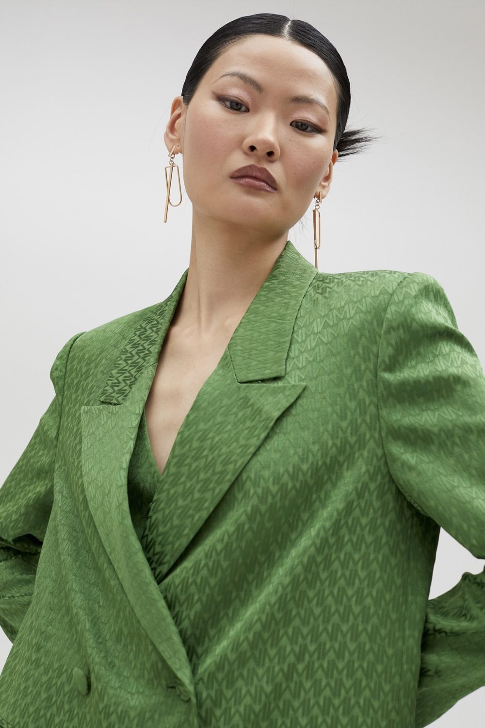 Flowing Jacquard Blazer