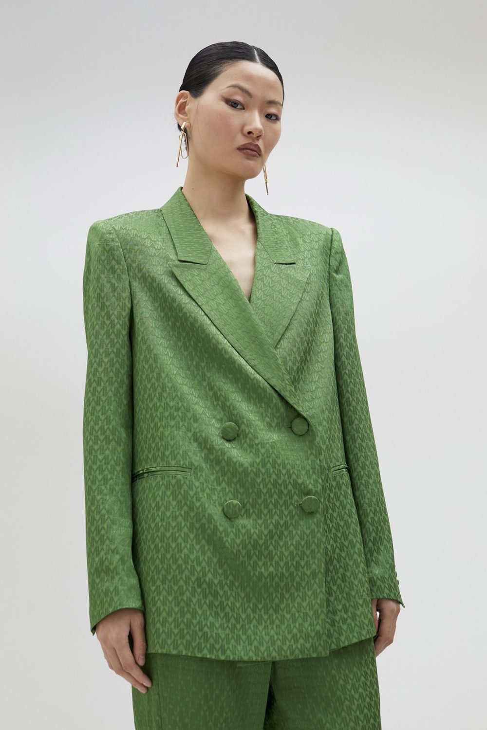 Flowing Jacquard Blazer