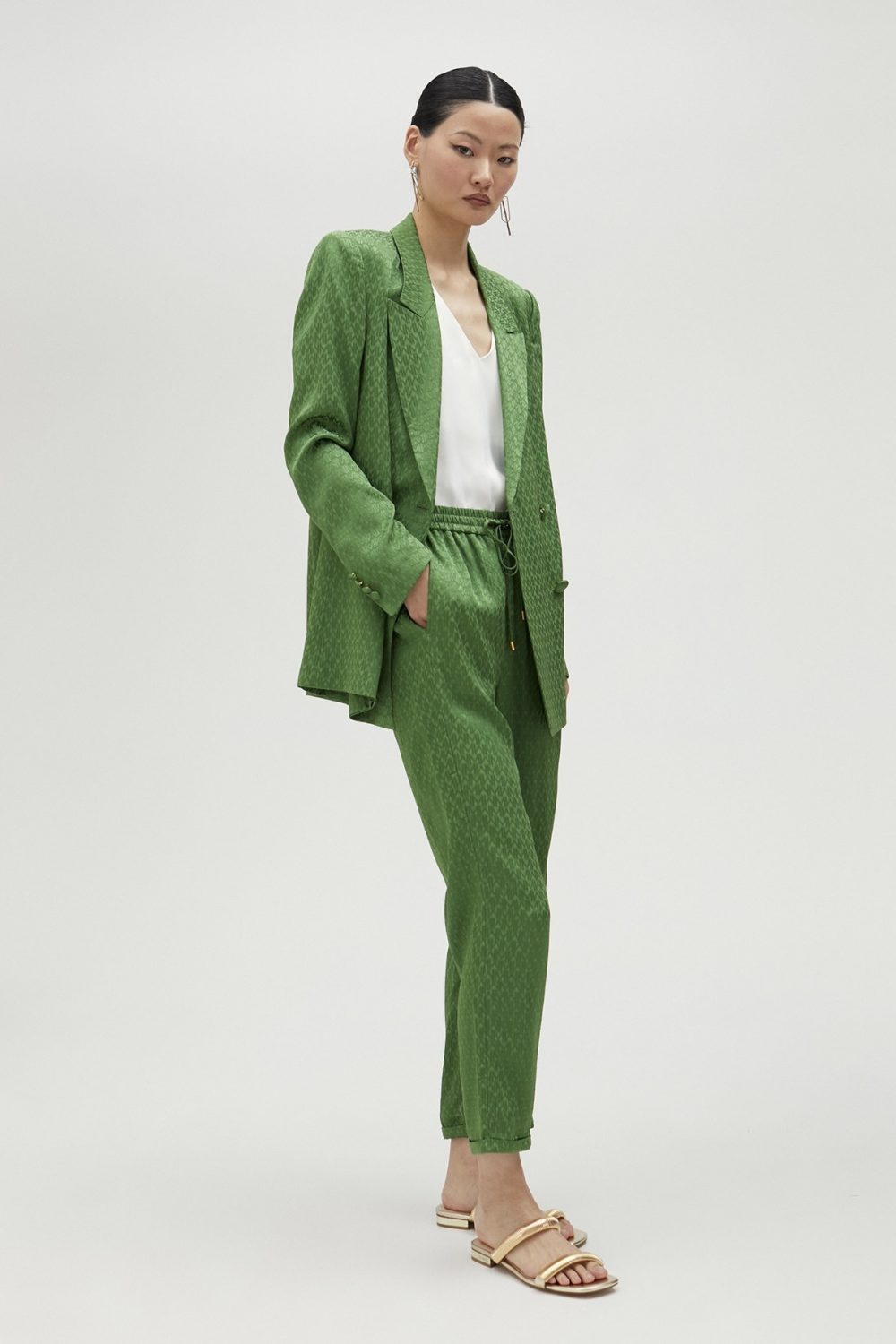 Flowing Jacquard Blazer