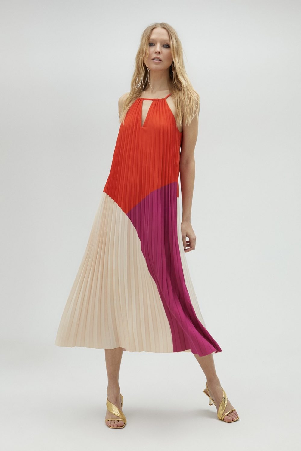 Three-Tone Pink Pleated Dress