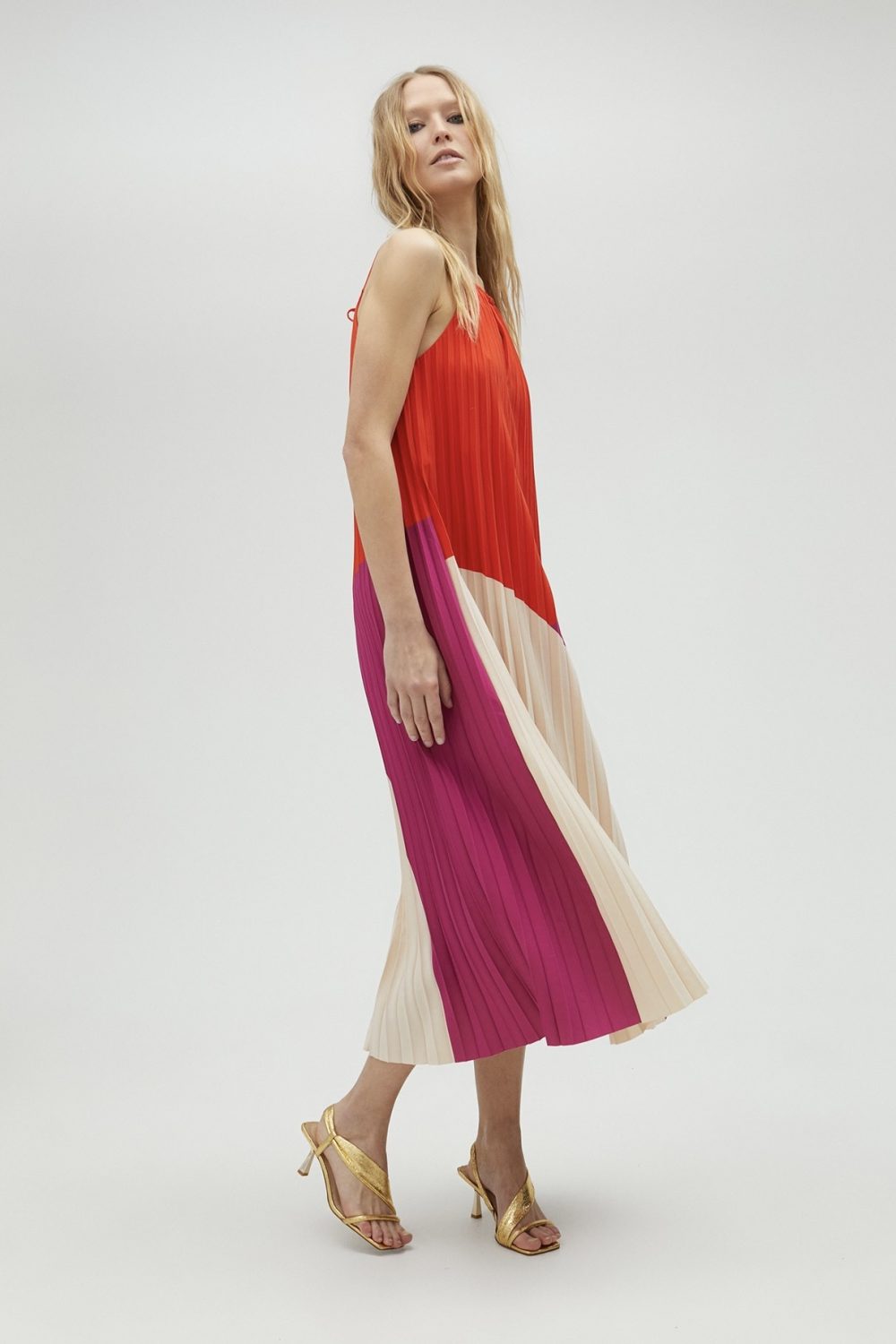 Three-Tone Pink Pleated Dress