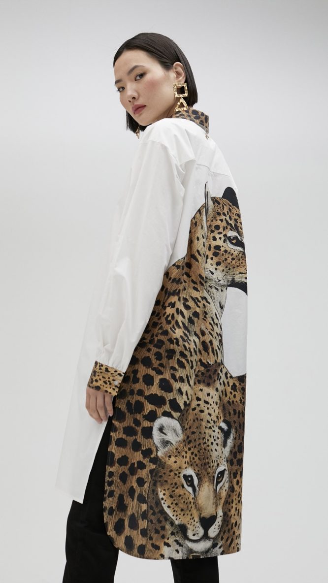 Long Shirt With Tiger Print On The Back