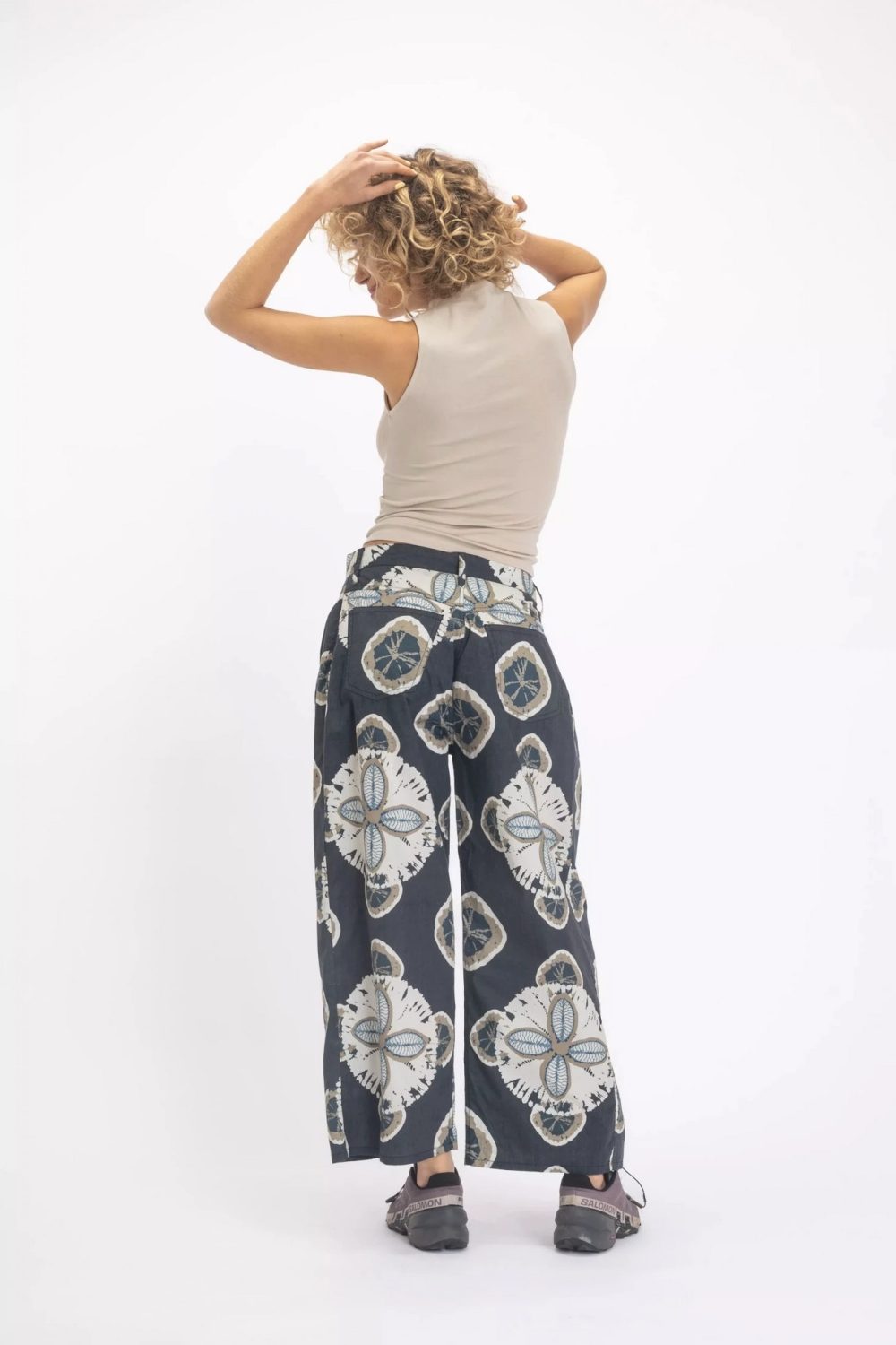 Vishnu Charcoal Flower Print Pants