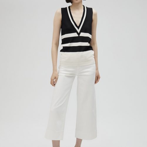 Black & White knit top