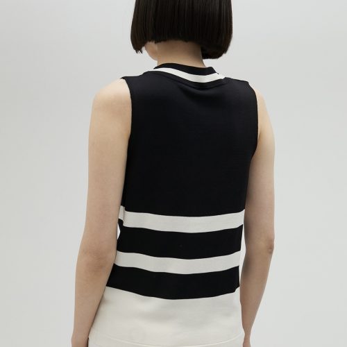 Black & White knit top