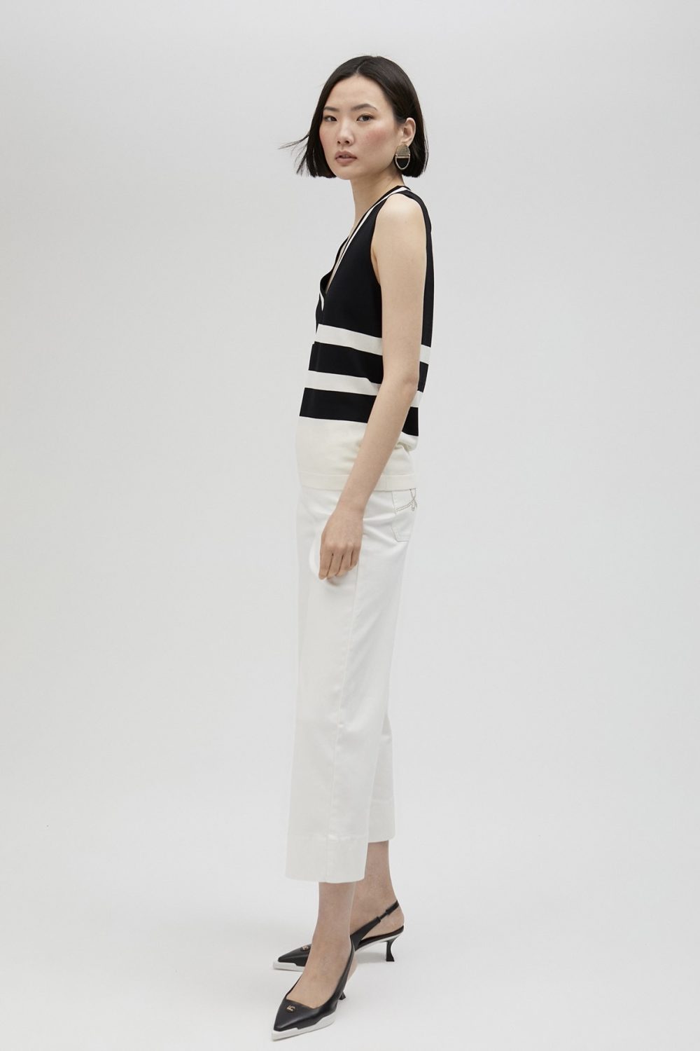 Black & White knit top