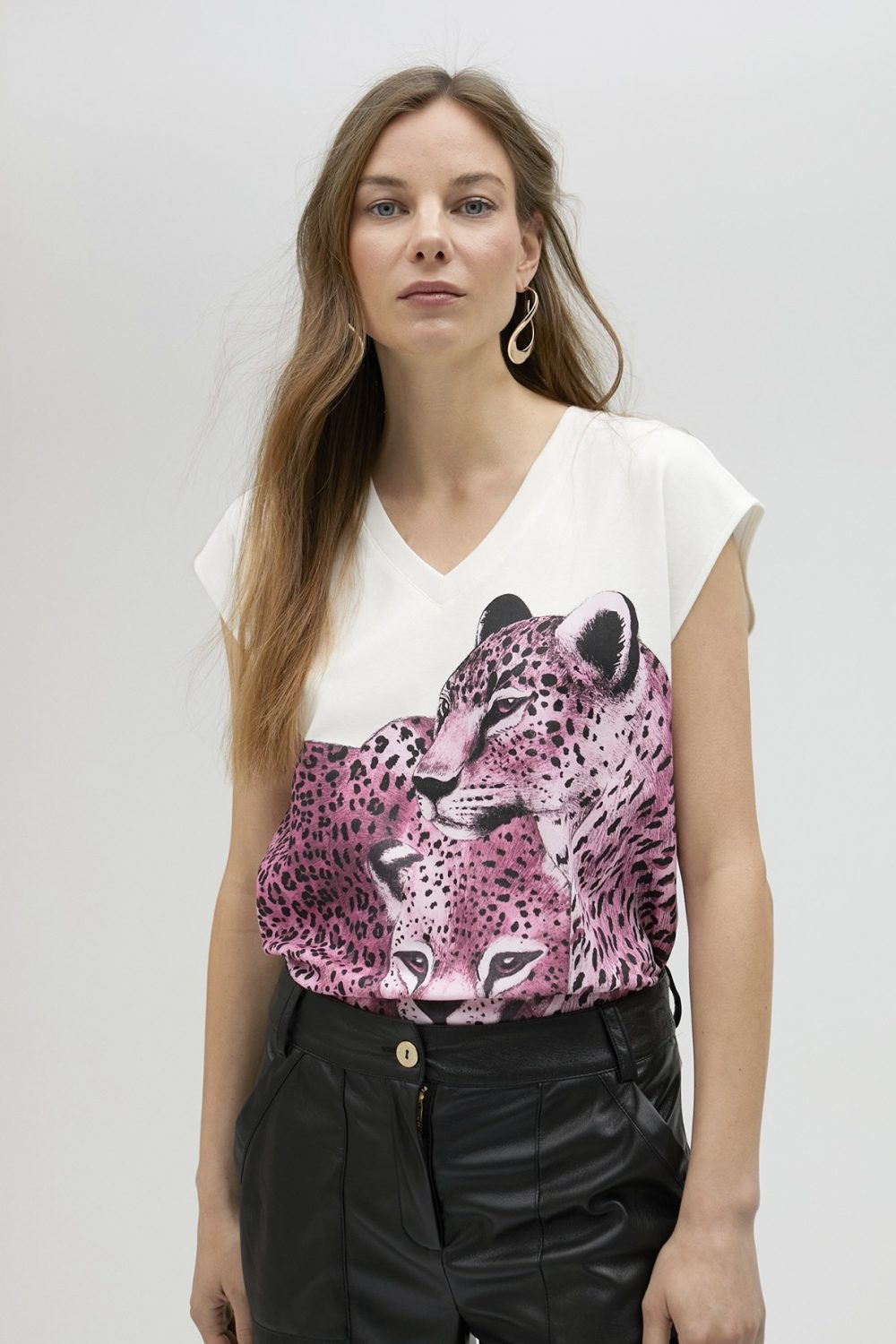 Pink Leopard t-shirt