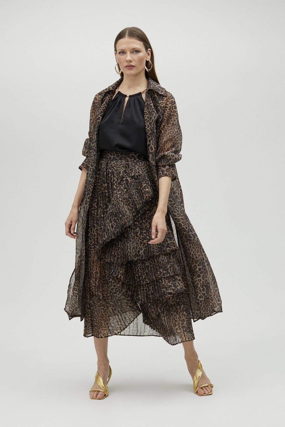 Halter Black Top With Chain